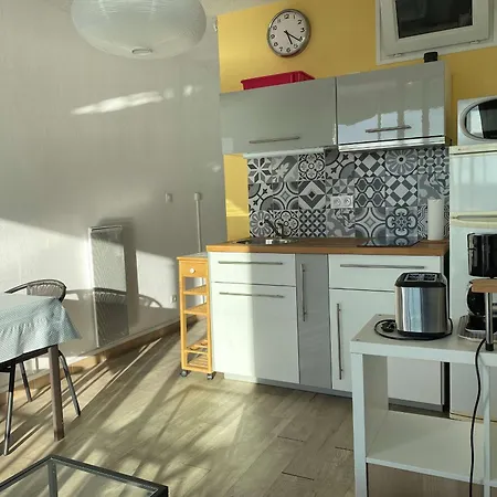 T2 Avec Loggia Et Wifi A - Fr-1-553-169 Balaruc-les-Bains